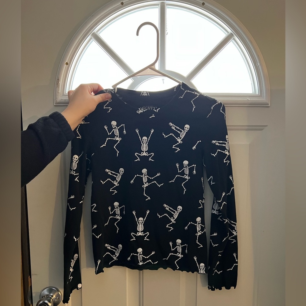 Black long sleeve crop top